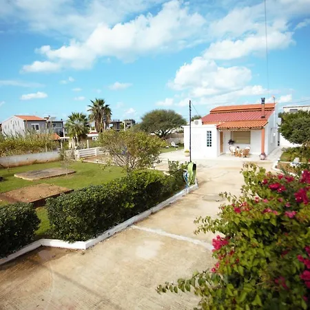 Evas House 7 Mins Walk To Beach Σταυρός