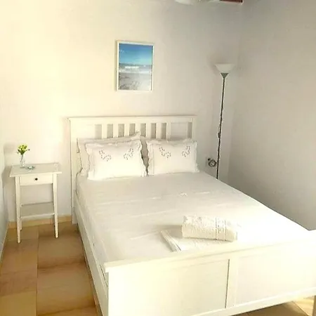 Σπίτι διακοπών Evas House 7 Mins Walk To Beach *